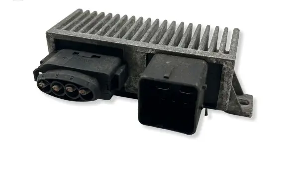 Renault Kangoo II Glow plug pre-heat relay 8200558438A