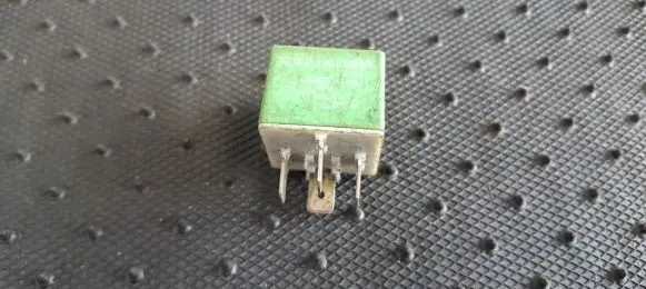 Peugeot Expert Other relay 12V25A03601