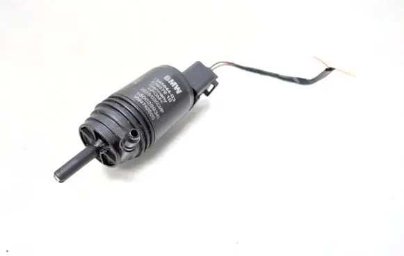 BMW X1 E84 Windscreen/windshield washer pump 7345844