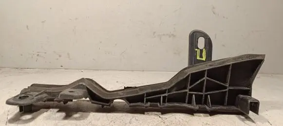 Mercedes-Benz E W213 Other engine bay part A2138310400