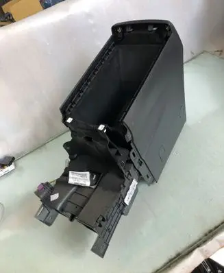 Peugeot 508 II Armrest 98164316zd