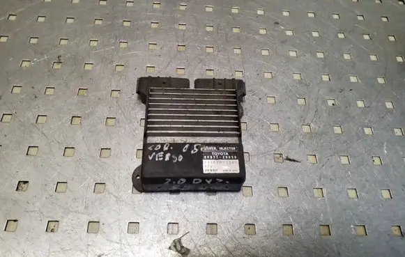 Toyota Corolla Verso E121 Fuel injection control unit/module 8987120050