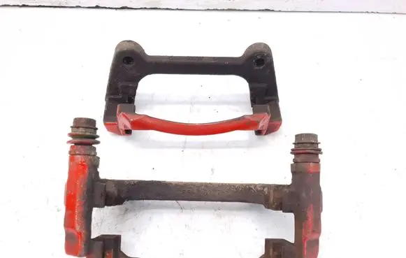 Audi TT TTS RS Mk3 8S Front brake pad spring