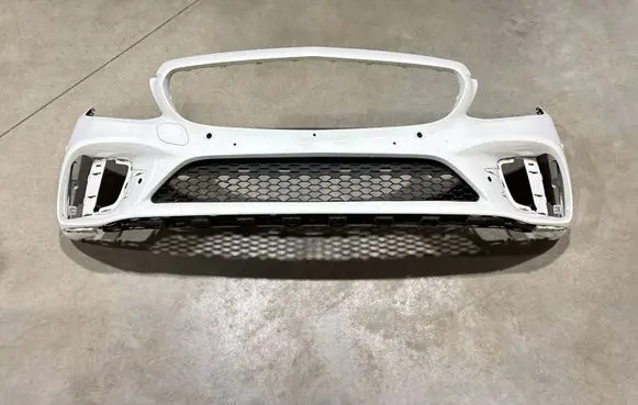Mercedes-Benz C W205 Front bumper