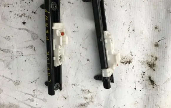 Renault Clio IV Seat belt height adjuster 878248632R