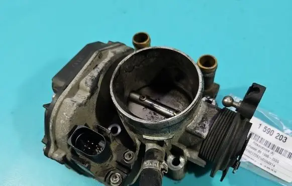 Volkswagen PASSAT B5.5 Throttle body valve 058133063H IMPRK1590203