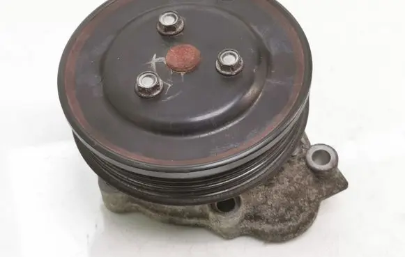 Opel Astra H Water pump