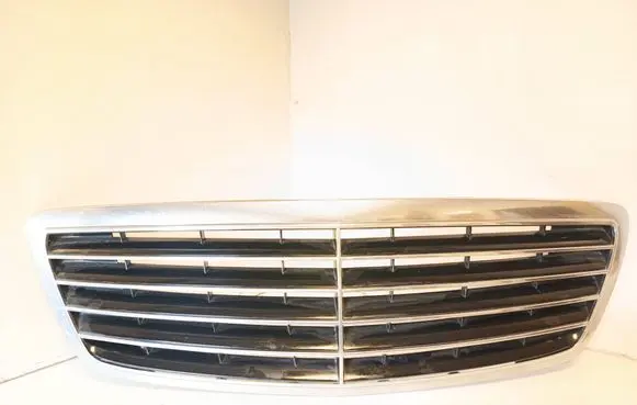 Mercedes-Benz S W220 Front grill A2208800583