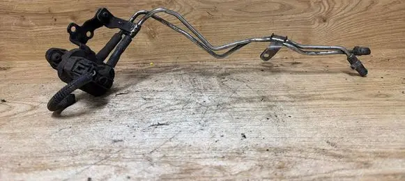 Volvo XC90 Exhaust gas pressure sensor 3M5A5L200AB
