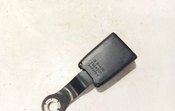 Rear seatbelt buckle