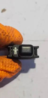 Mercedes-Benz E W124 Child safety switch 1248204910