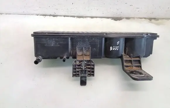 Active carbon filter fuel vapour canister