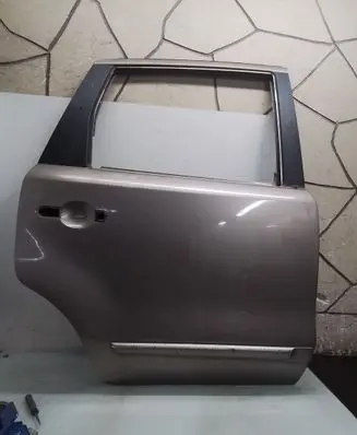 Nissan Note (E11) Rear door