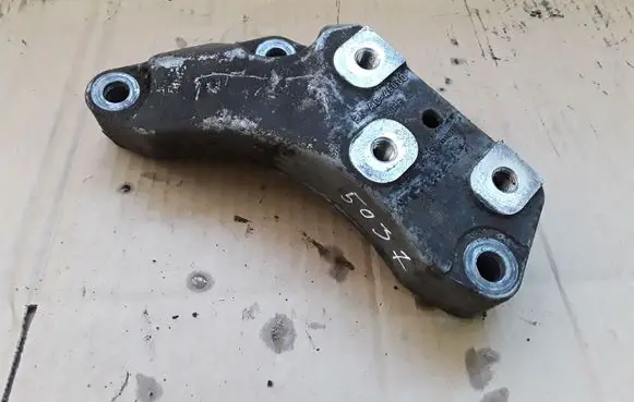 Volkswagen PASSAT B6 Engine mounting bracket AC46000 ENAC46000