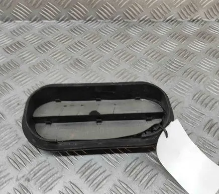 Audi A4 S4 B9 8W Quarter panel pressure vent 6R0819465B