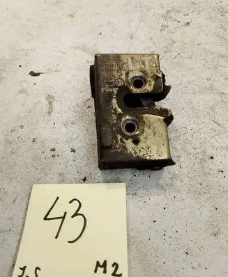 Audi 80 90 B3 Rear door lock 893839015C