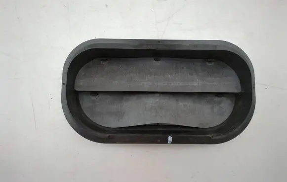 Audi A3 8Y Quarter panel pressure vent 6R0819465C