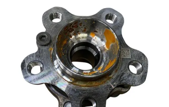 BMW 4 G22 G23 G24 G26 Rear wheel ball bearing 6899175 8838134 33406899175