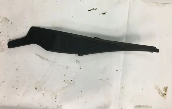 Renault Kadjar Windshield trim 727616371R