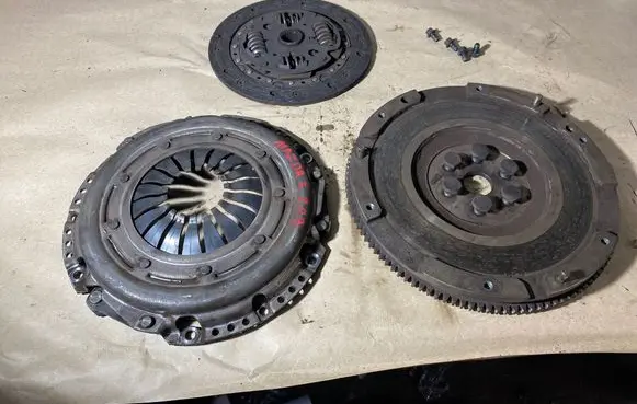 Mazda 5 Clutch set kit 3082000469 1878002395