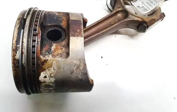 Honda Prelude Piston with connecting rod pc635