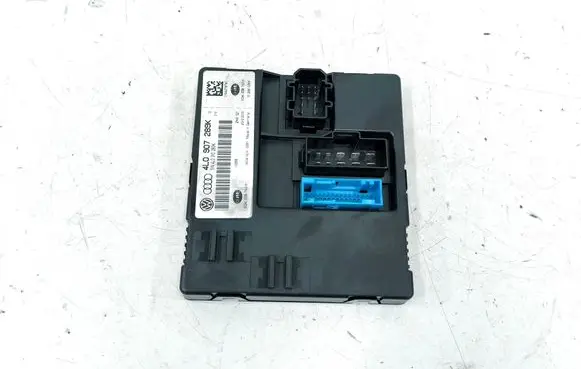 Audi Q7 4L LED ballast control module 4L0907289K 5DK00876261