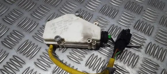 Volkswagen Sharan Central locking motor 95vw9b241ab 7m0959775c