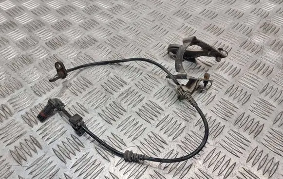 Mercedes-Benz B W245 ABS brake wheel speed sensor A1695400417