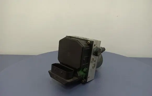 Volkswagen PASSAT B5.5 ABS Pump 4B0614517G