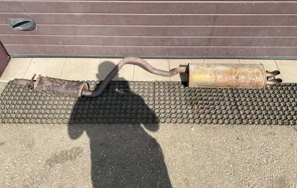 Muffler/silencer