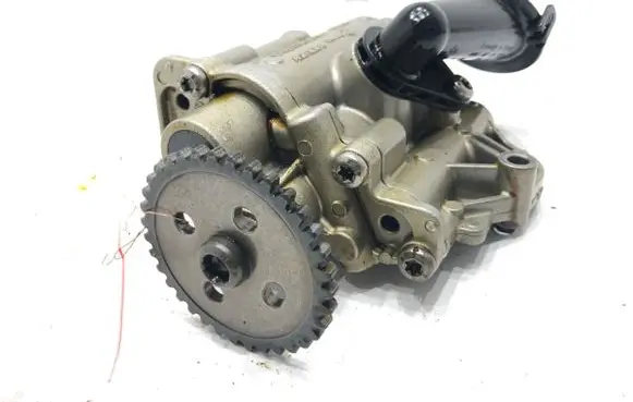 Skoda Octavia Mk3 (5E) Oil pump 04E115109S