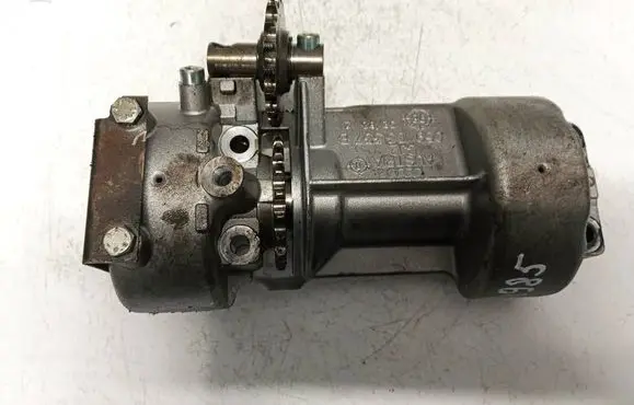 Audi A6 Allroad C5 Oil pump 059103337b