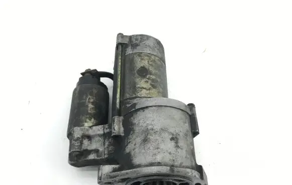 Mitsubishi Pajero Starter motor M002T63271