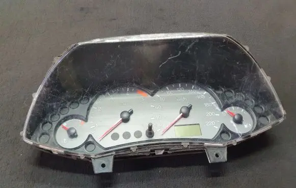 Ford Focus Speedometer (instrument cluster) 98AP10841BC