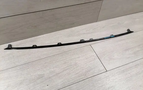 Porsche Cayenne (9Y0 9Y3) Front bumper splitter molding 9Y0807179B