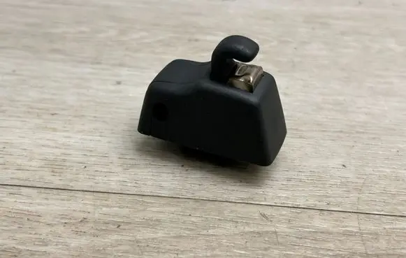 Porsche Cayenne (92A) Sun visor clip/hook/bracket 95873155217