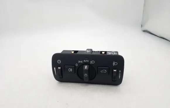 Volvo V40 Light switch 30739425