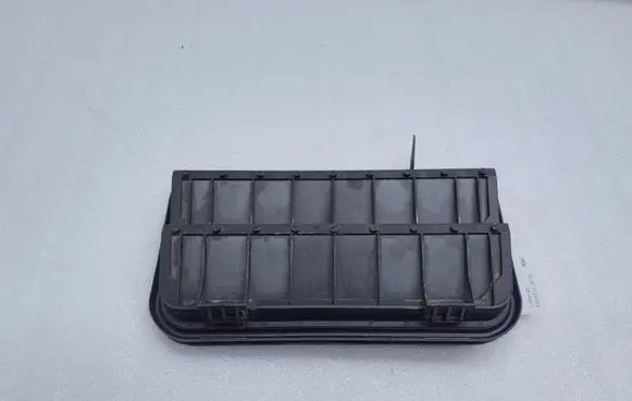 Volkswagen PASSAT CC Quarter panel pressure vent 3C0819465