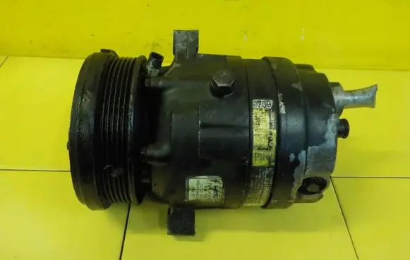 Opel Senator B Air conditioning (A/C) compressor (pump) 1131739