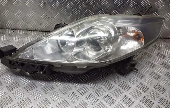 Mazda 5 Headlight/headlamp 5117L