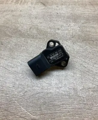 Audi A4 S4 B6 8E 8H Air pressure sensor 038906051B 0281002399