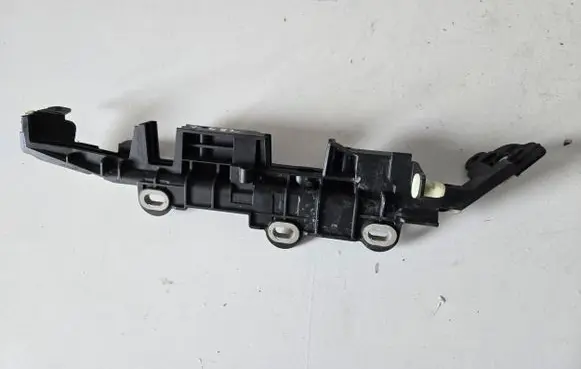 BMW M8 F93 Gran Coupe Other engine bay part 9334788