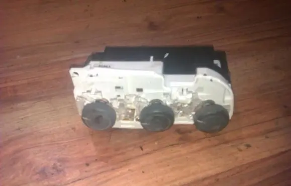 Honda Civic Climate control unit y9410