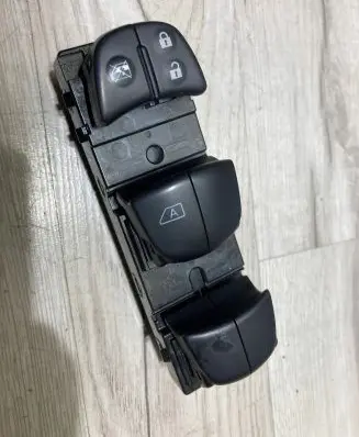 Nissan Micra K14 Electric window control switch 18329SD
