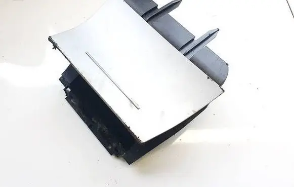 Skoda Octavia Mk2 (1Z) Car ashtray 1z1863077a 1z1857962b