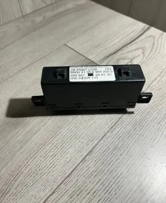 BMW 5 E39 Door control unit/module 6904255 689667 613569042559