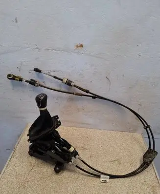 Ford Ecosport Gear shifter/selector C9B7A 0014645 DN1R7C453AKC