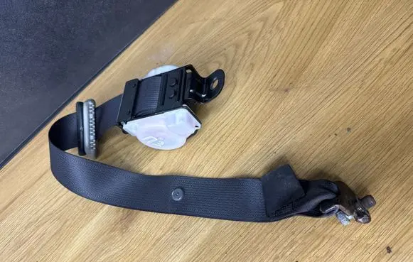 Honda Civic Rear seatbelt 045507