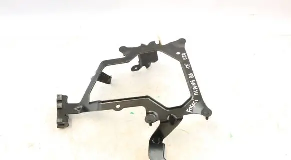BMW 6 F06 Gran coupe Engine control unit holder 7610565 12527610565