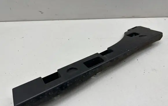 BMW 2 F46 Sill supporting ledge 7318861